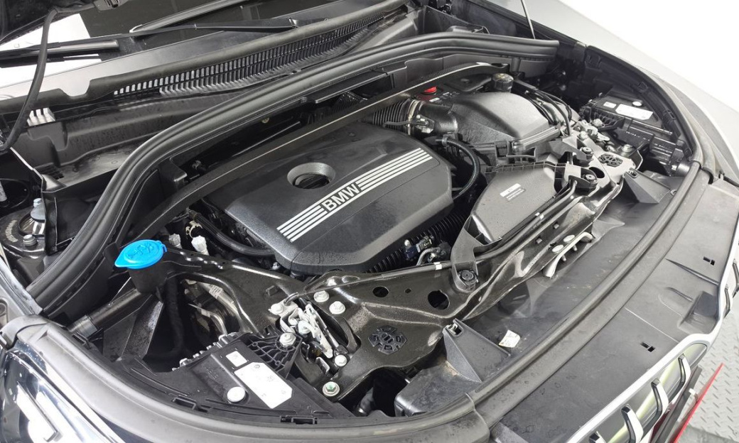 BMW X1 xDrive 20i M Sport, 2025