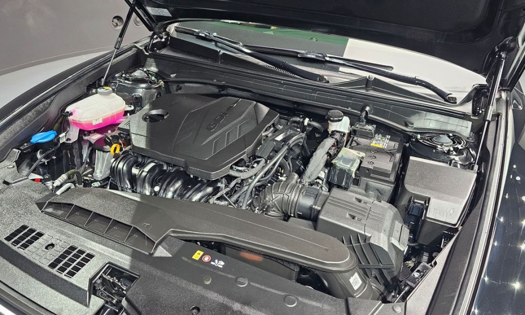 Hyundai Grandeur 2,5 Gasoline 2WD, 2024