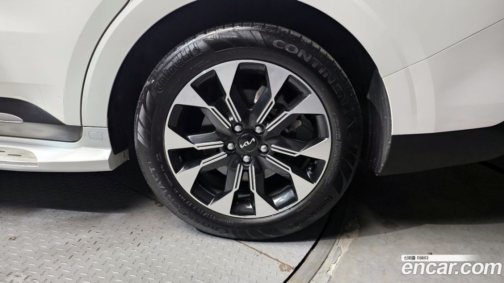 Kia Carnival 9-Seater Signature, 2022
