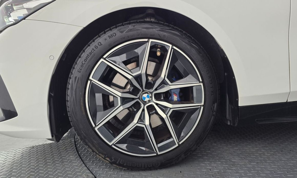 BMW 5-Series 520i M Sport, 2024