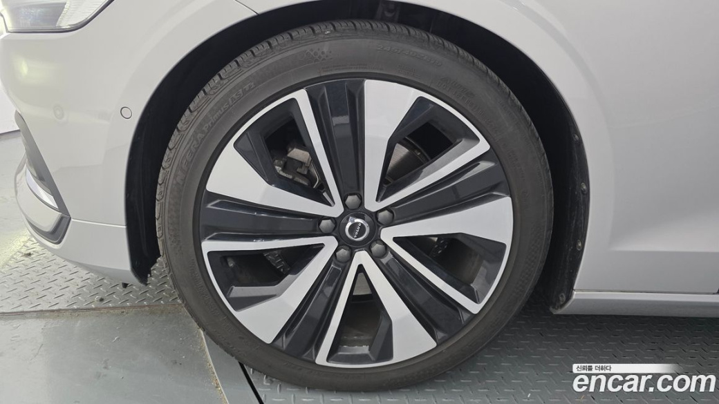 Volvo S60 B5 Ultimate Bright, 2023