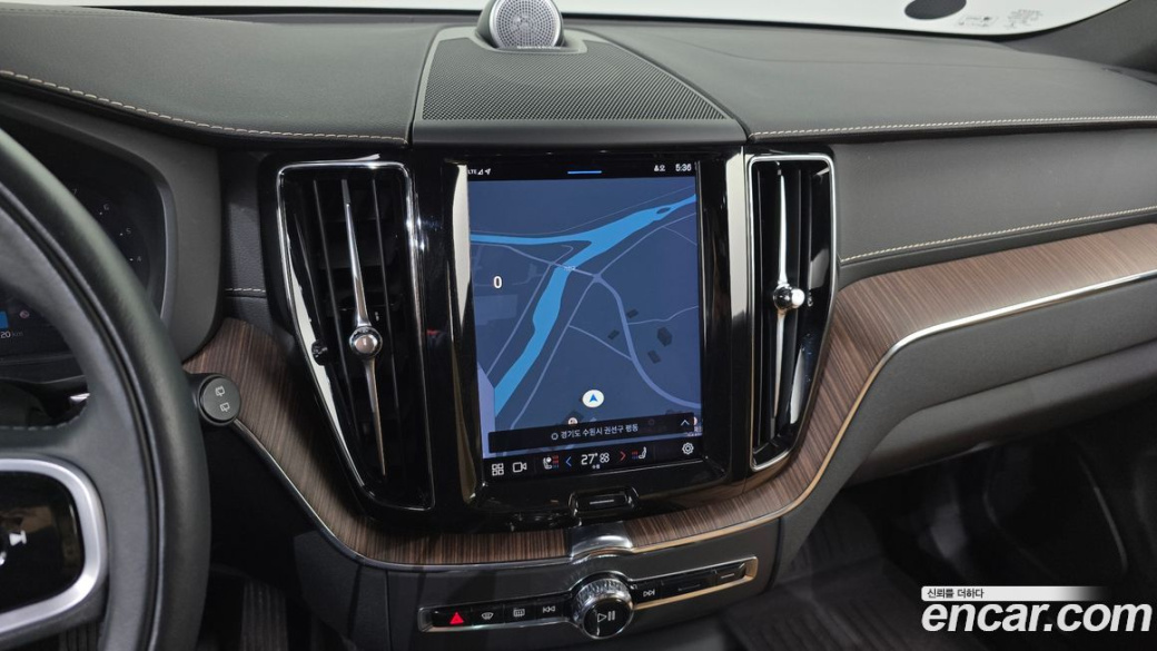 Volvo XC60 B5 Inscription, 2022