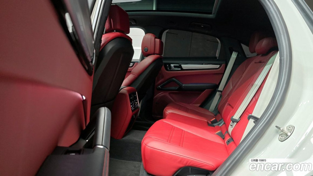 Porsche Cayenne 3.0 COUPE PLATINUM EDITION, 2023