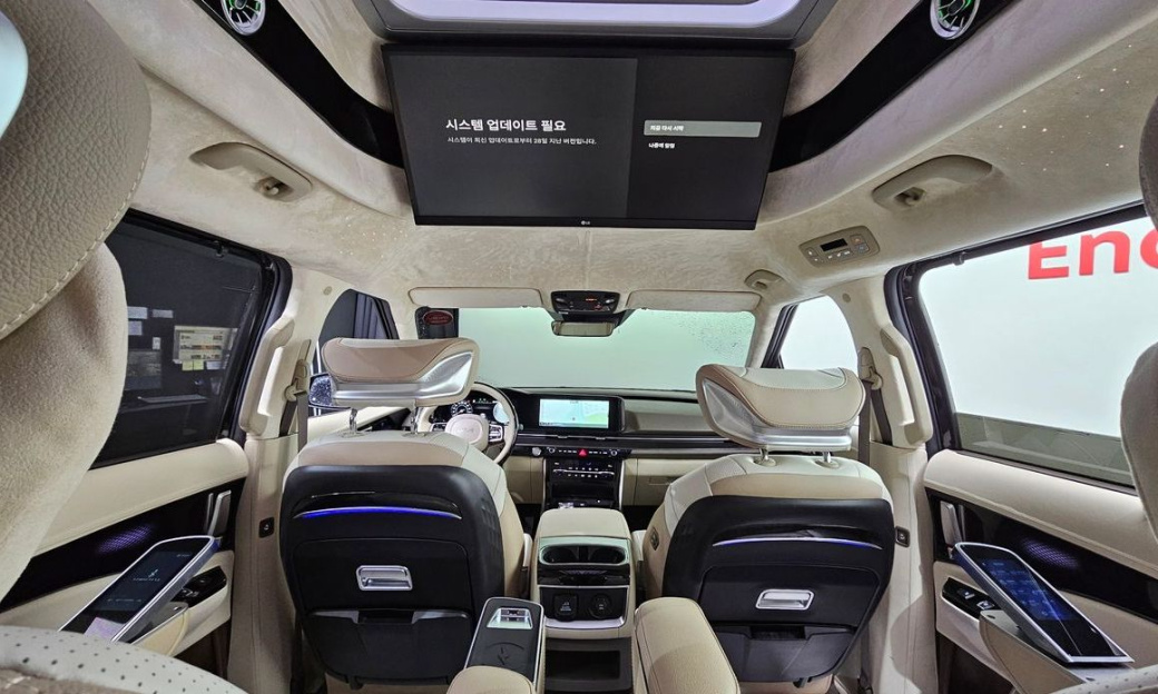 Kia Carnival 9-Seater Hi-Limousine(Special Vehicle), 2022