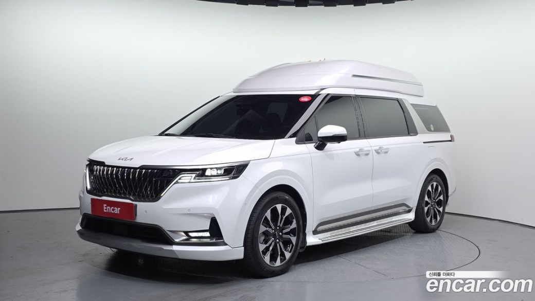 Kia Carnival 7-Seater Hi-Limousine, 2023