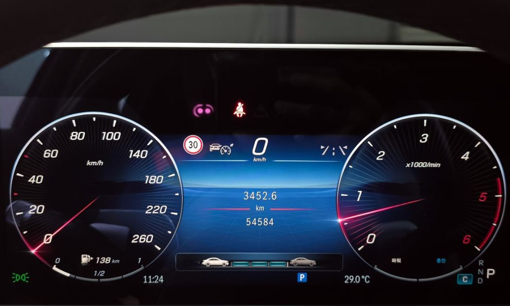 Mercedes-Benz S-Class S450 d 4MATIC, 2024