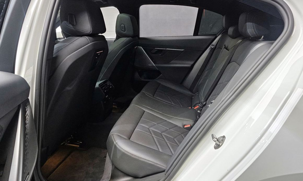 BMW 5-Series 520i M Sport, 2024