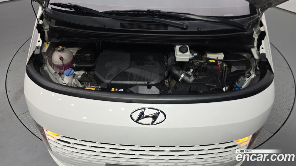 Hyundai Staria 2WD Camping Car, 2023