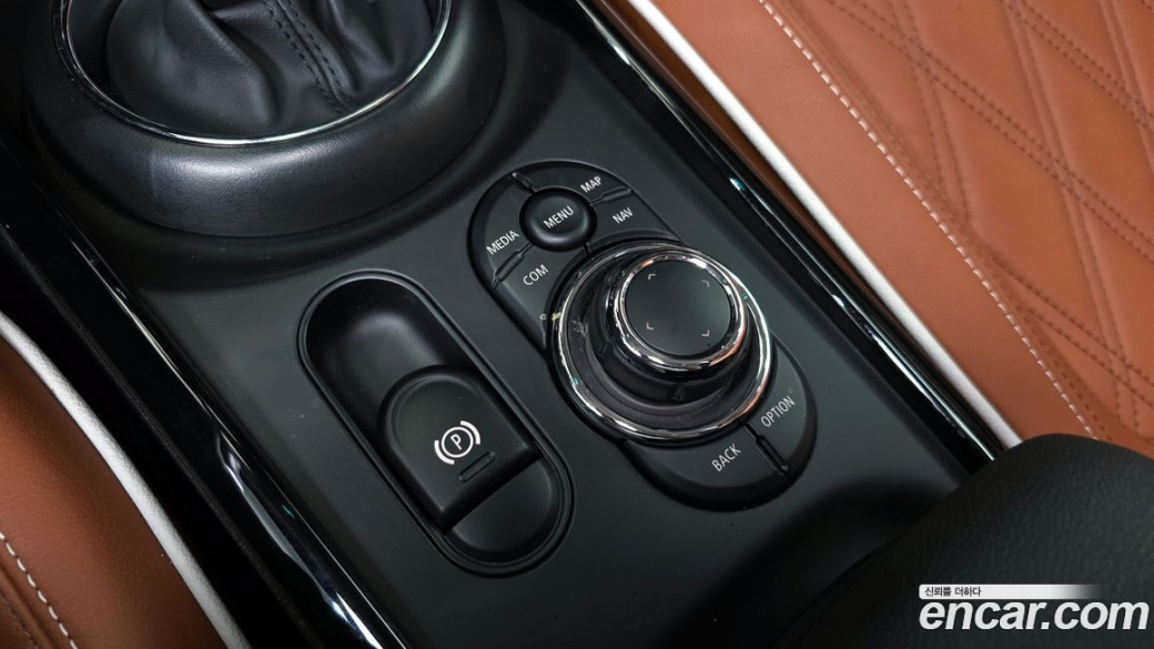 Mini Clubman Classic, 2024