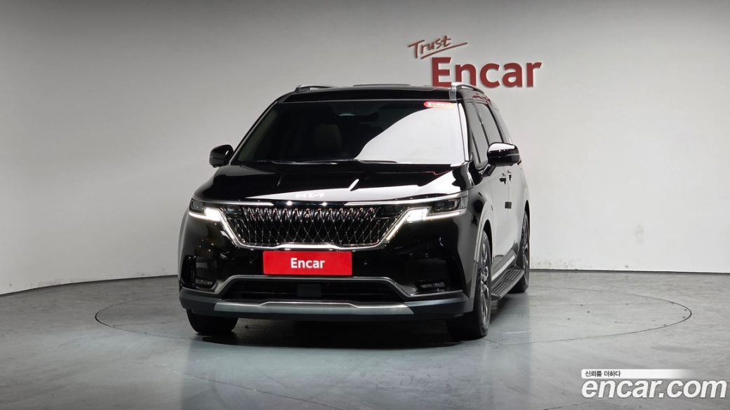 Kia Carnival 9-Seater Signature, 2023