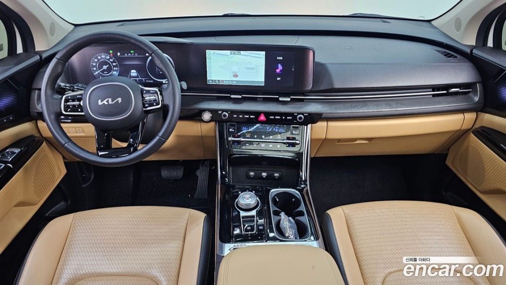 Kia Carnival 9-Seater Signature, 2023