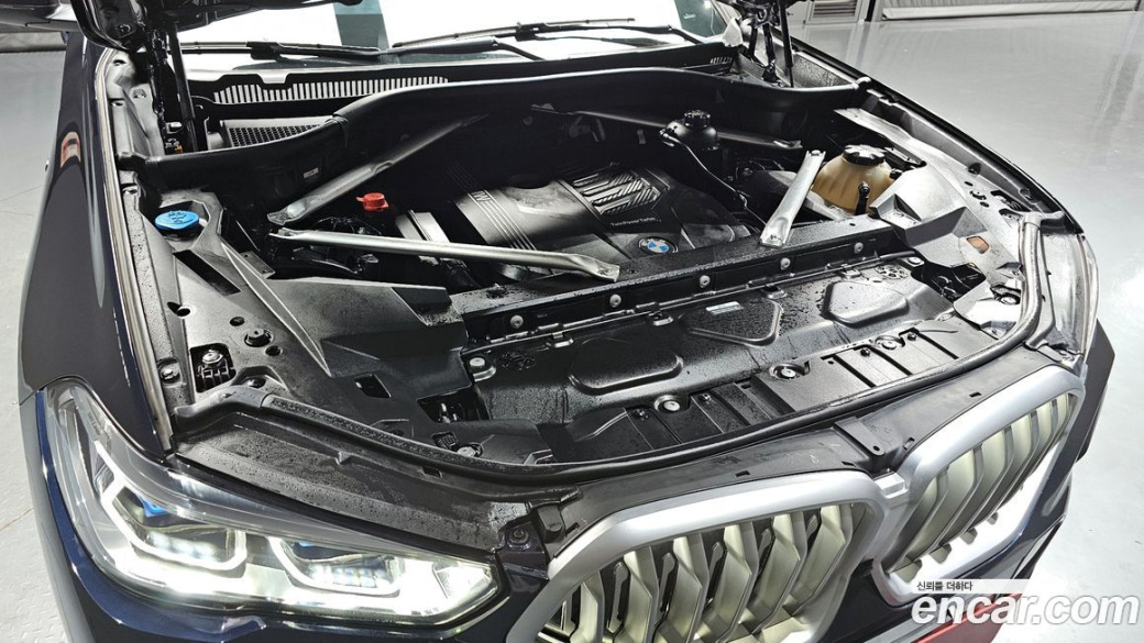 BMW X6 xDrive40i M Sport, 2023