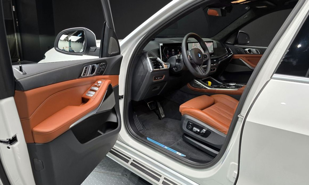 BMW X7 xDrive 40i M Sport 7STR, 2025