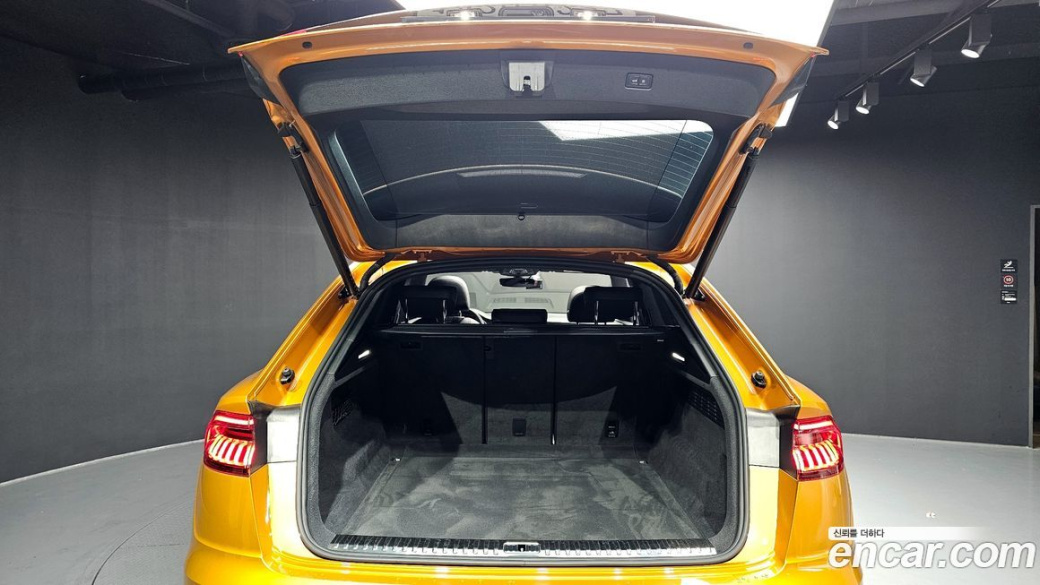 Audi Q8 45 TDI Quattro Premium, 2021