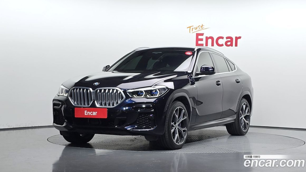 BMW X6 xDrive40i M Sport, 2022