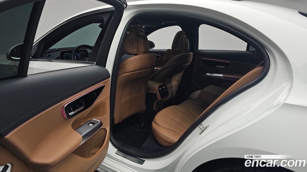 Mercedes-Benz E-Class E220d 4MATIC Exclusive, 2024