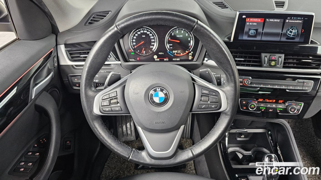 BMW X1 xDrive 20i xLine, 2022