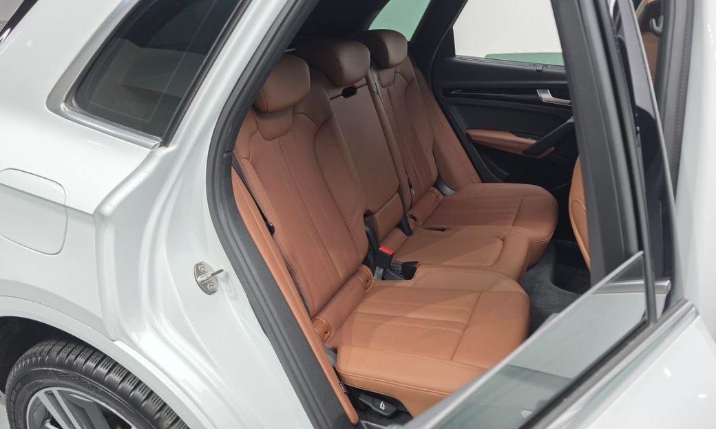 Audi Q5 45 TFSI Quattro Premium, 2022