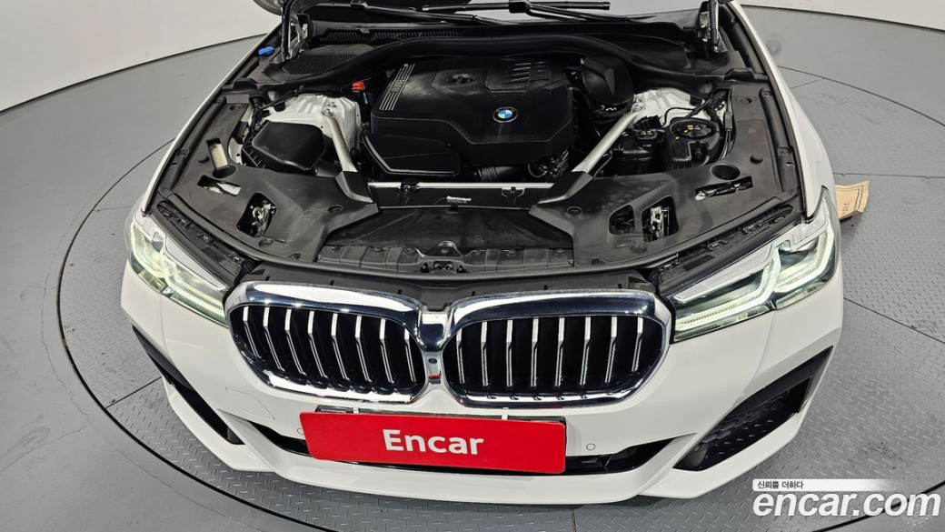 BMW 5-Series 520i M Sport, 2023
