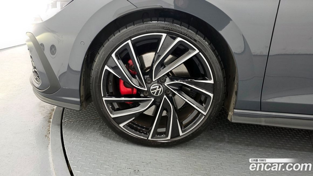 Volkswagen Golf 2.0 GTI, 2023