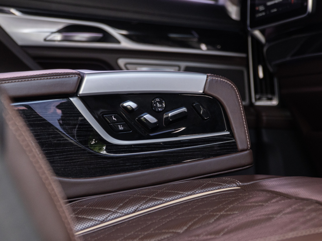 BMW 7 серия 3.0 AT, 2019, 167 000 км