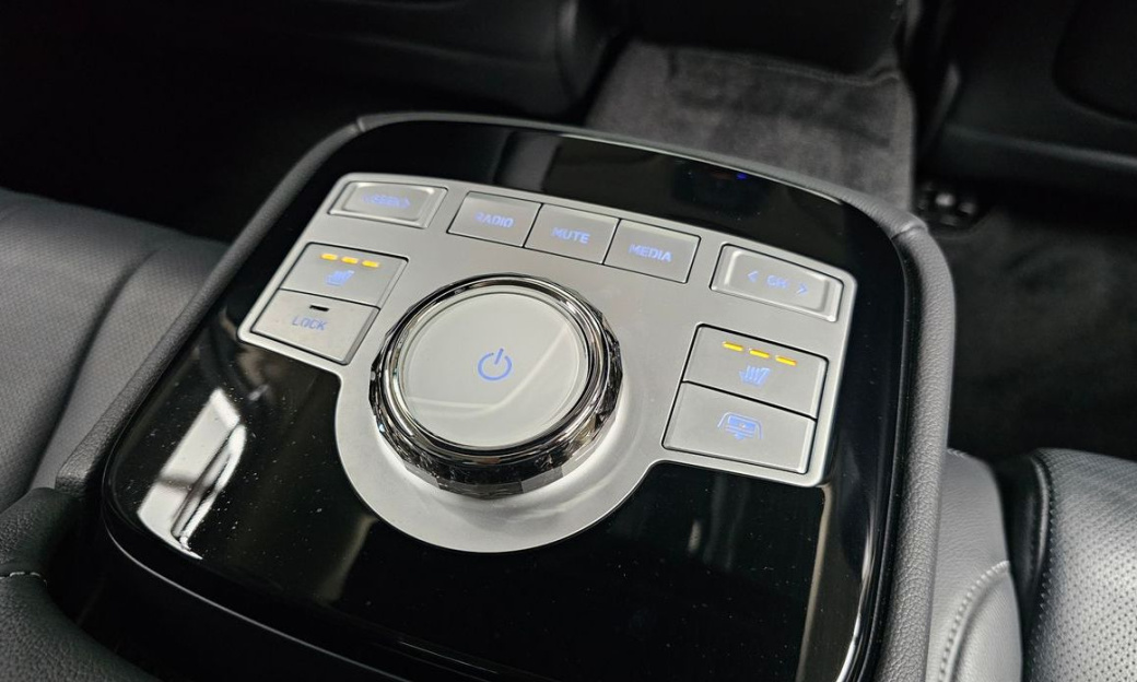 Genesis G80 Gasoline 2.5 Turbo AWD, 2024