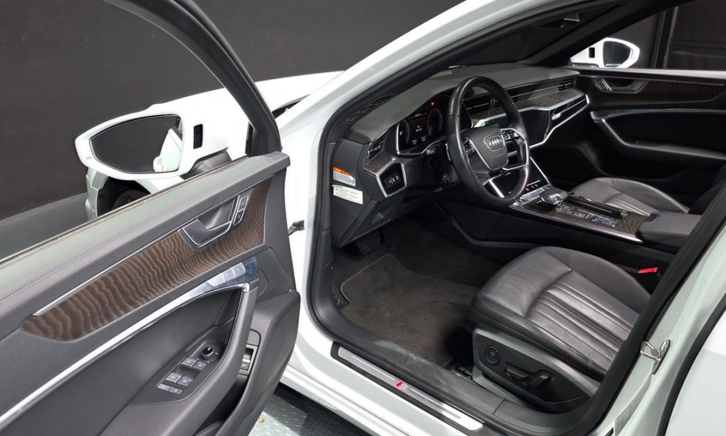 Audi A6 45 TFSI Quattro Premium, 2022