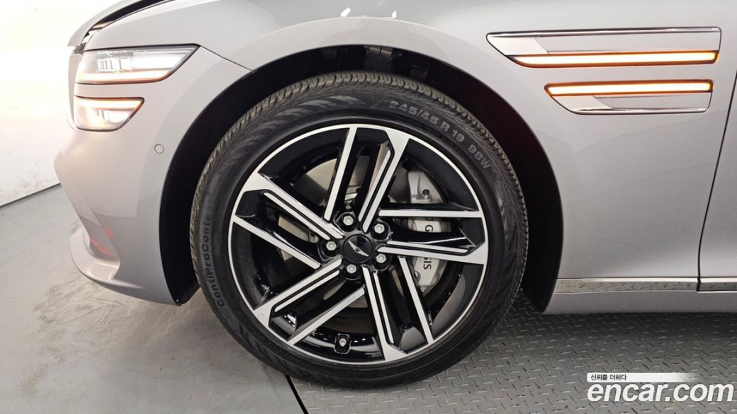 Genesis G80 Gasoline 2.5 Turbo AWD, 2025