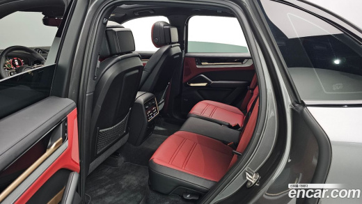 Porsche Cayenne 3.0, 2024