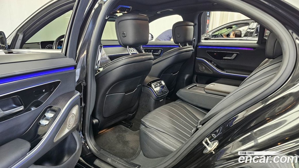 Mercedes-Benz S-Class S350 d, 2023