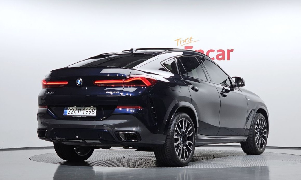 BMW X6 xDrive40i M Sport, 2025