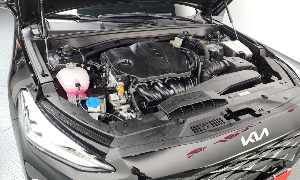 Kia K8 2.5 Gasoline 2WD, 2024