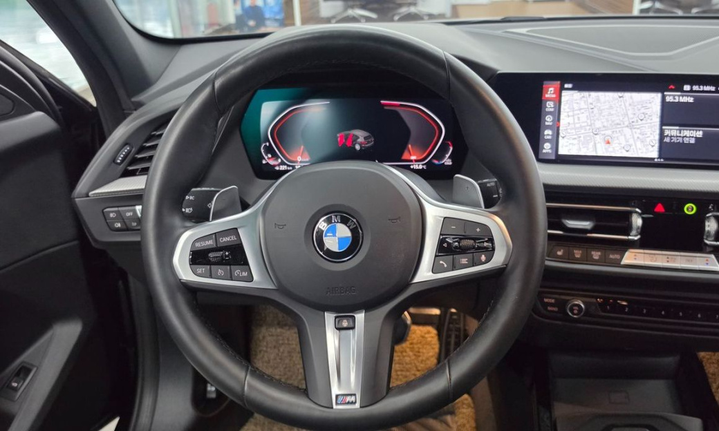 BMW 1-Series 120i M Sports, 2024