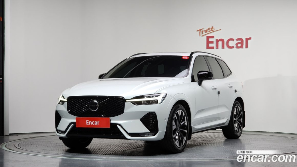 Volvo XC60 B5 Ultra Dark Air Sus, 2026