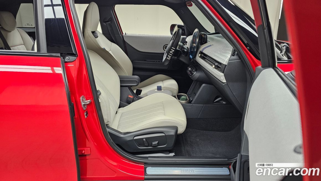 Mini Cooper 5 Door Favoured, 2025