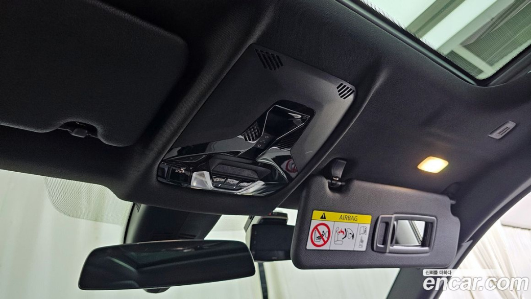 BMW 2-Series 220i M Sports, 2023