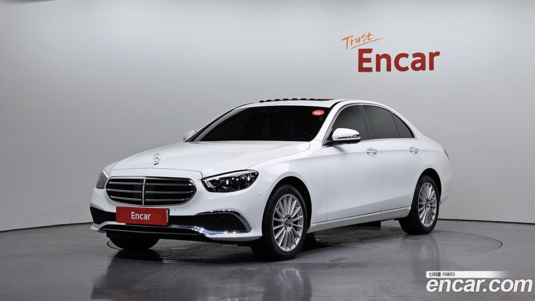 Mercedes-Benz E-Class E220d 4MATIC Exclusive, 2022