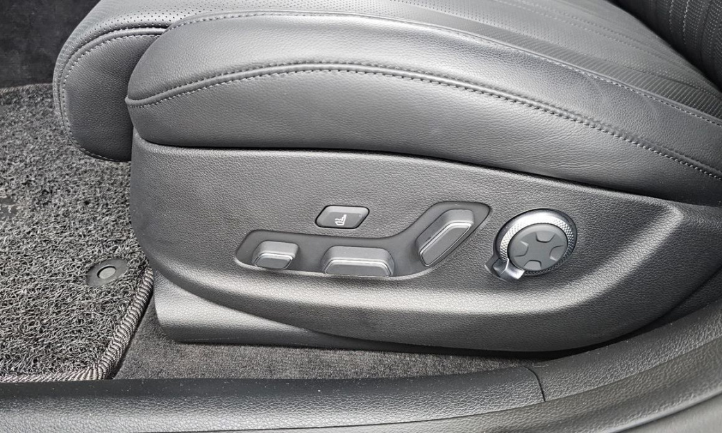 Genesis G80 Gasoline 2.5 Turbo AWD, 2025