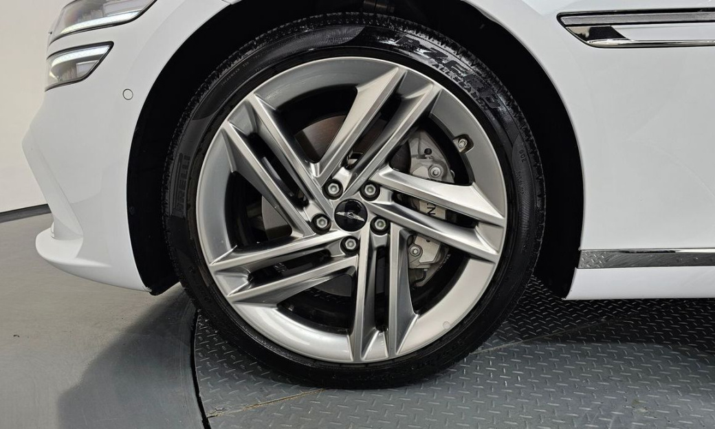 Genesis G80 Gasoline 2.5 Turbo AWD, 2025