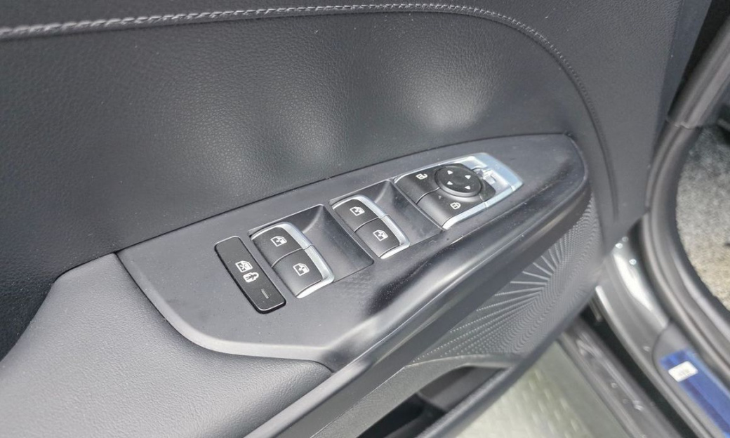 Kia K5 2.0, 2023