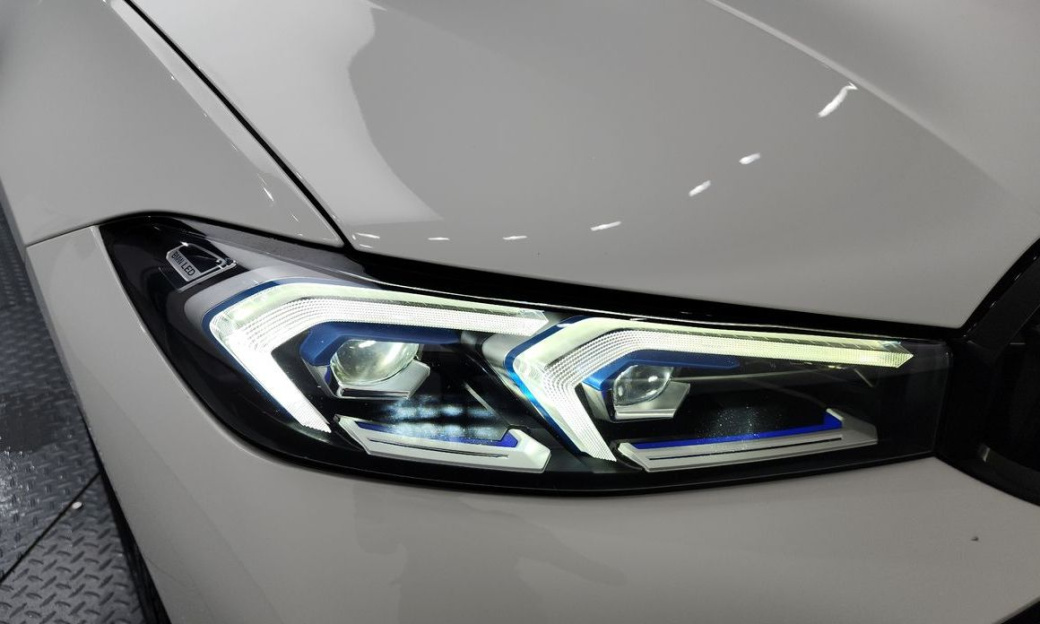 BMW 3-Series 320i M Sport, 2024