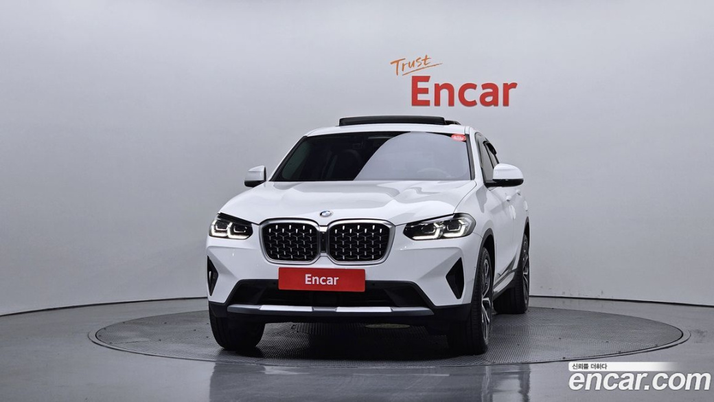 BMW X4 xDrive20i xLine, 2025