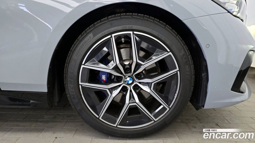 BMW 5-Series 520i M Sport, 2024