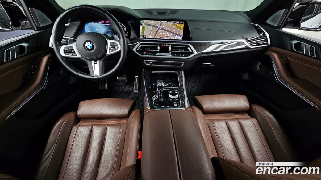 BMW X5 M50i, 2022