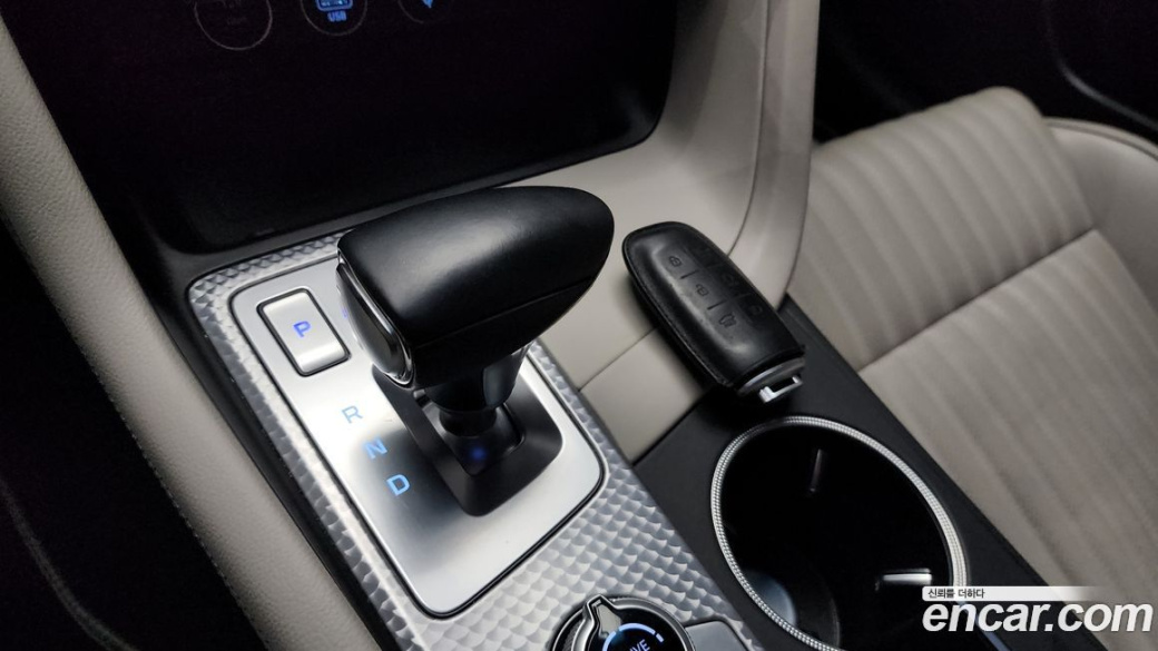 Genesis G70 Gasoline 2.0T 2WD, 2022