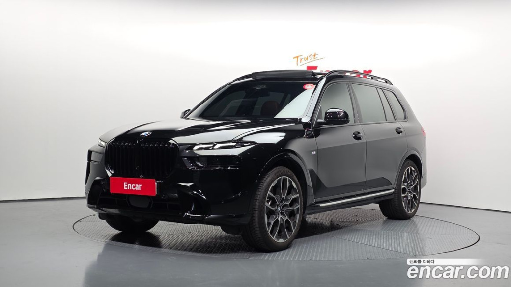 BMW X7 xDrive 40i M Sport 6STR, 2025