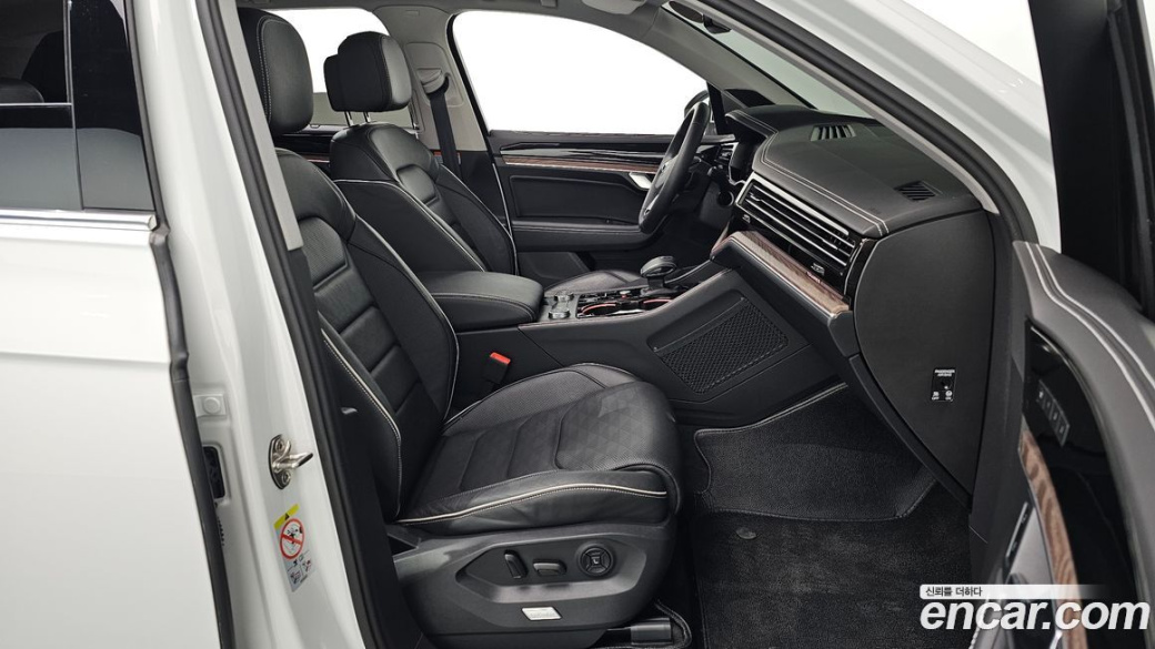 Volkswagen Touareg 3.0 TDI Prestige, 2024