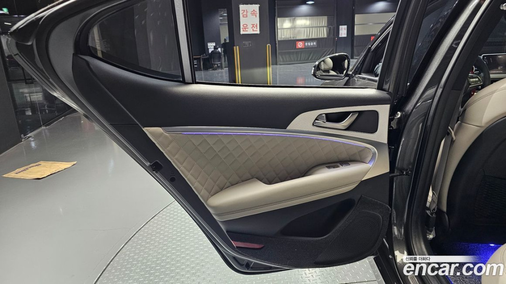 Genesis G70 Gasoline 2.0T 2WD, 2023