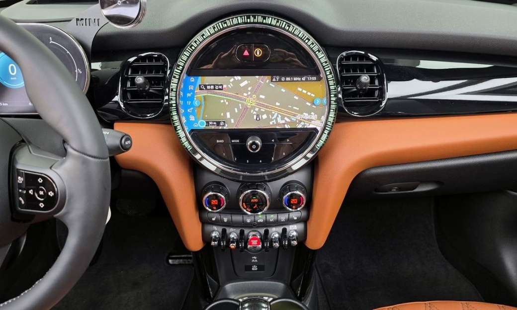 Mini Cooper Convertible Classic, 2024