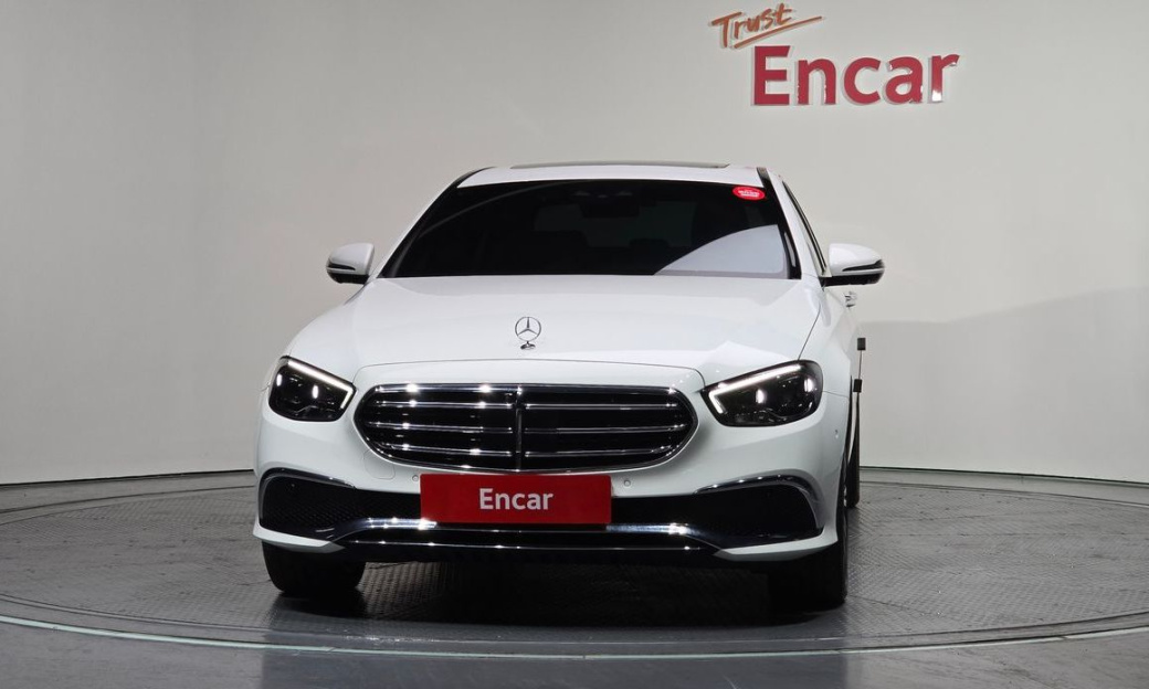 Mercedes-Benz E-Class E350 4MATIC Exclusive, 2023